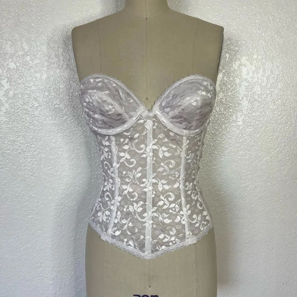 Vintage white lace shaping retro pinup cottagecore 90s Y2K corset 34C
